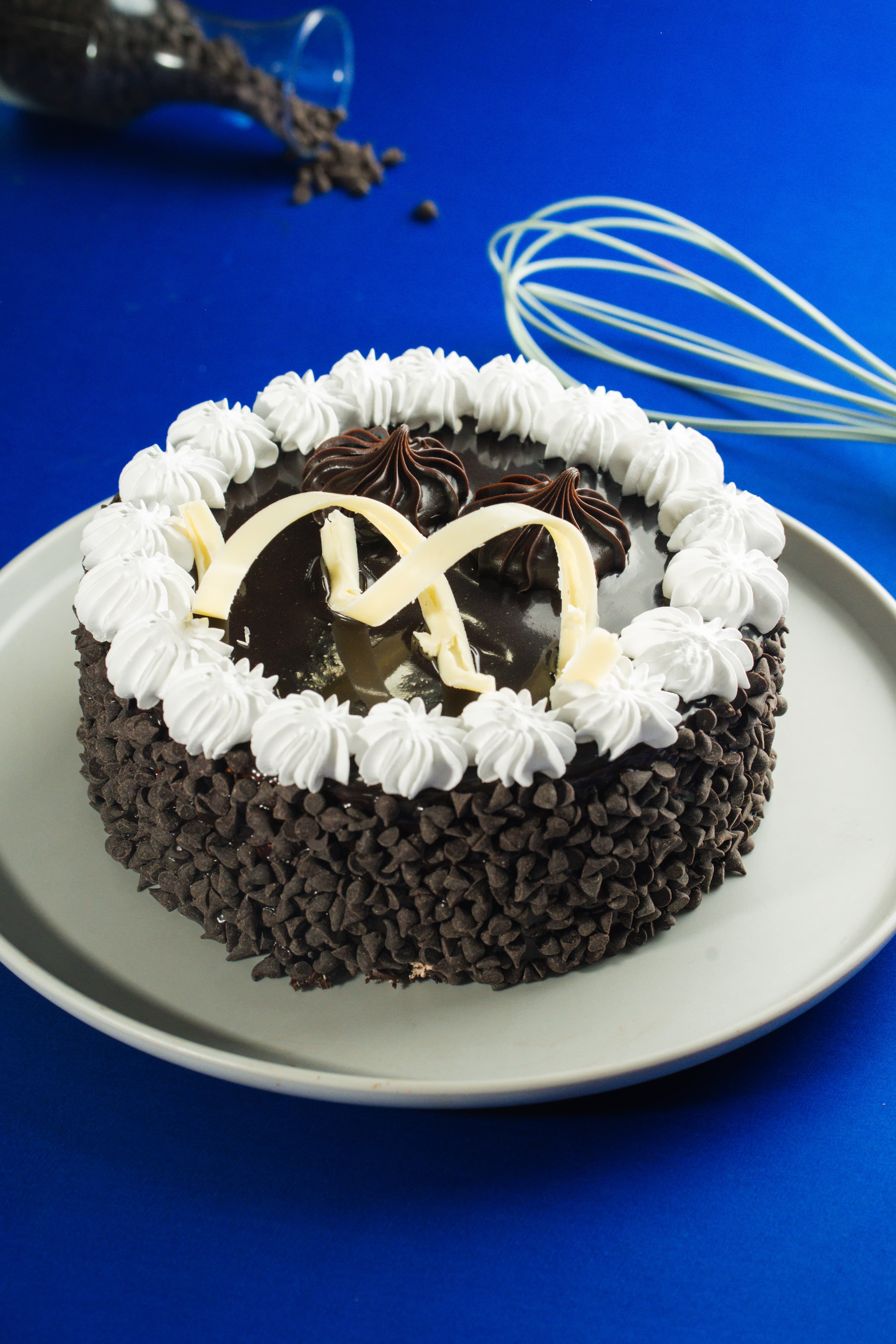 Choco Chips Cake